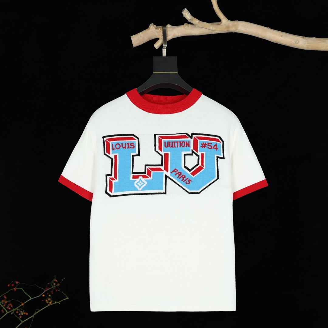 Monogram Streetwear Piece 7